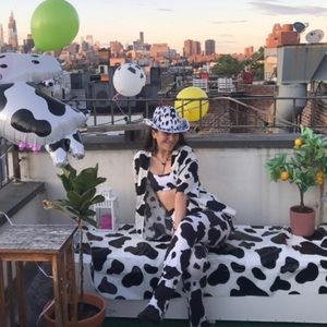 Meet your Posher, Simona